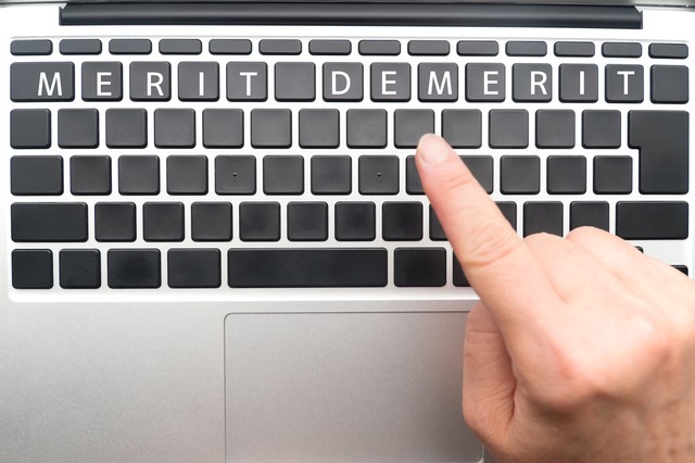 ホームゲートウェイと自前のWi-Fiルーターを併用するメリット・デメリット