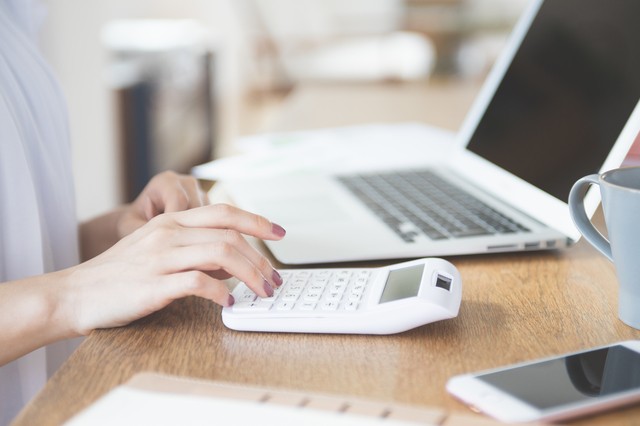 ホームゲートウェイのルーターON・自前購入・レンタルどれがおトク？